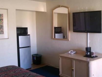 Budget Inn Мохаве Экстерьер фото