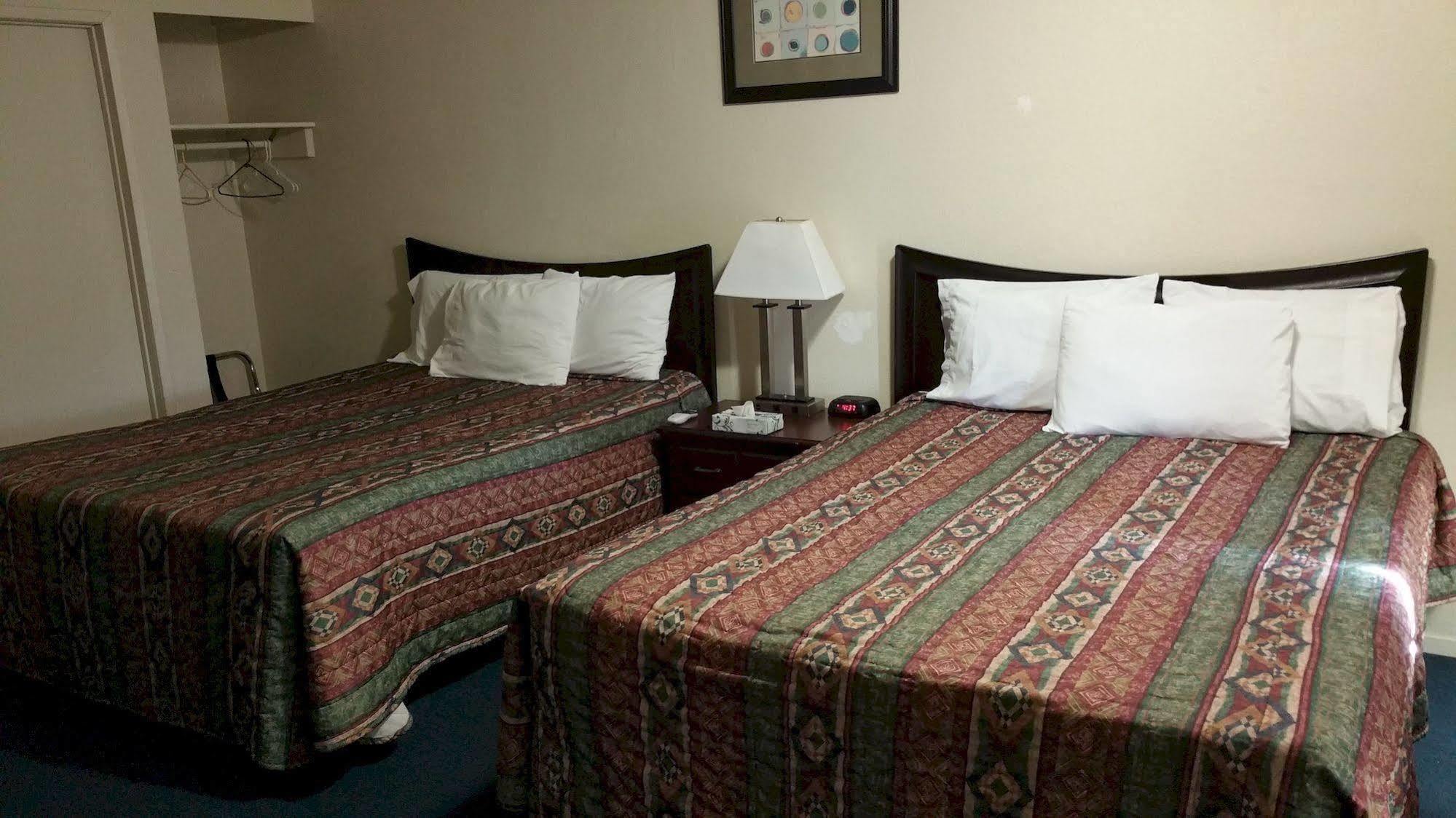 Budget Inn Мохаве Экстерьер фото